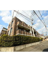 ラ・ファミーユ弐番館